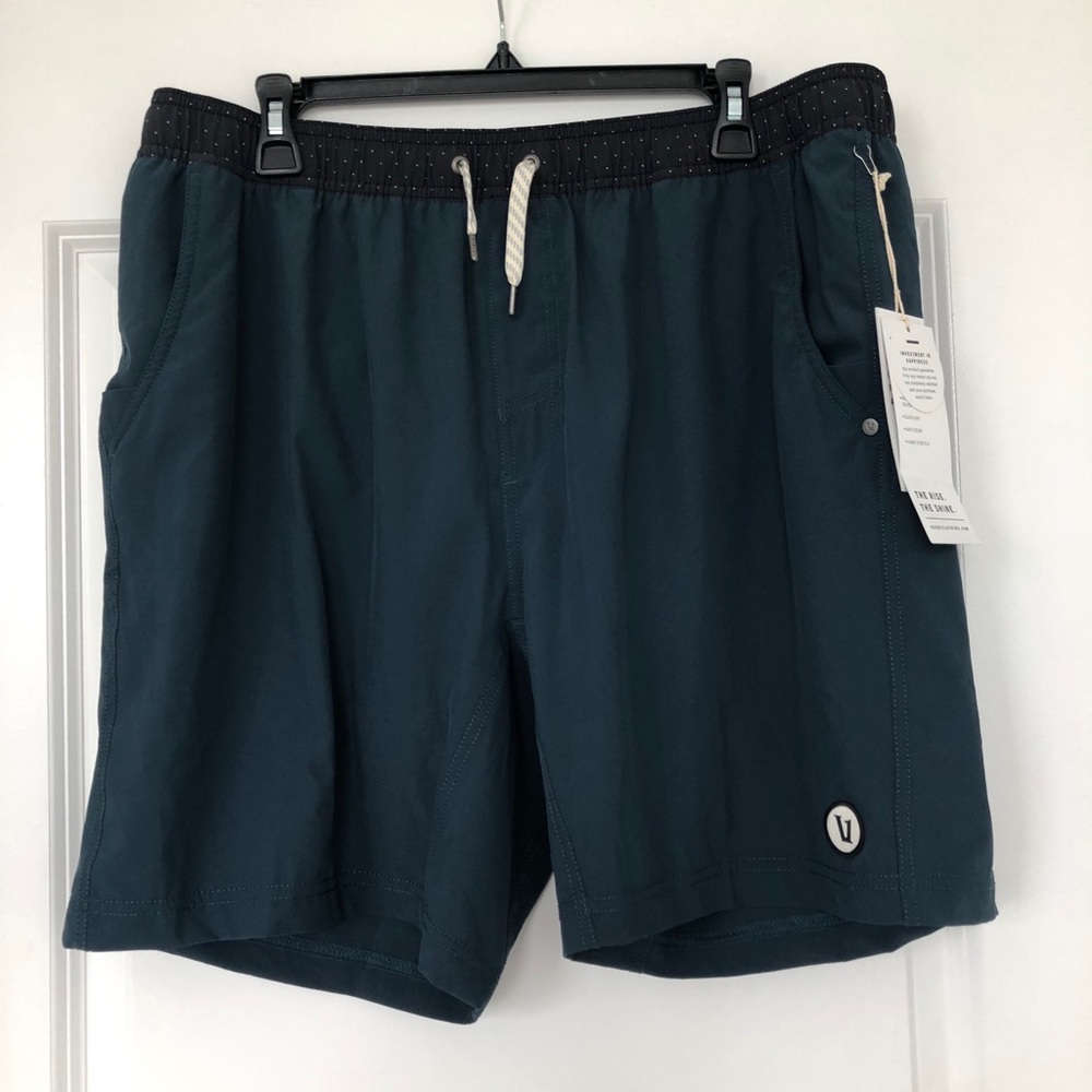NWT Vuori Kore Short: Size XXL